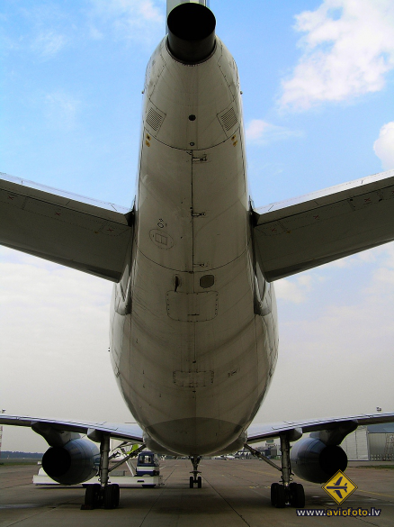 Tupolev Tu-204-100C