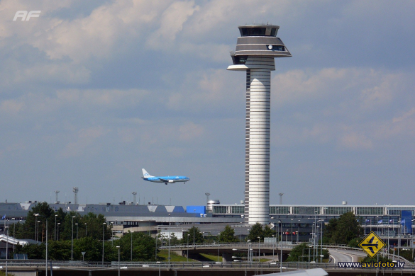 Boeing 737-306