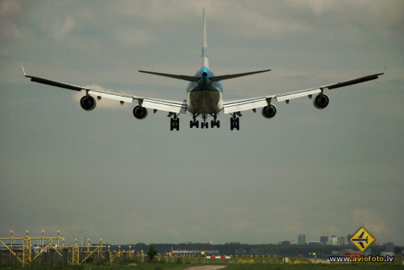 Boeing 747-406