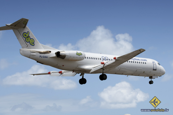 Fokker 100 (F-28-0100)