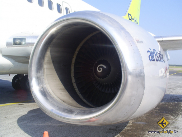 Boeing 737-522