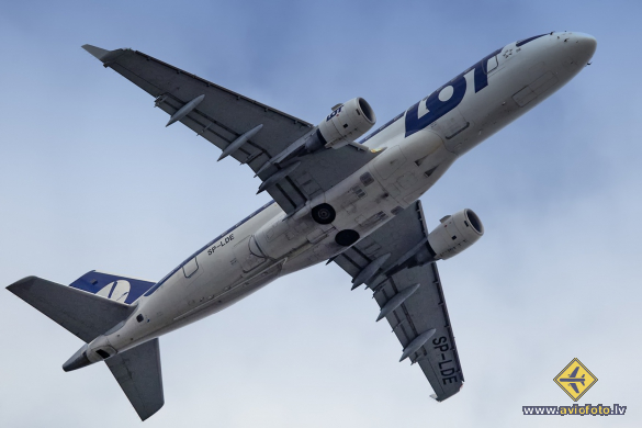 Embraer 170STD (ERJ-170-100STD)