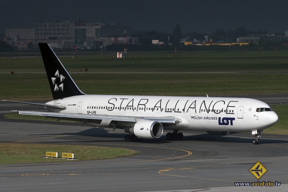 Boeing 767-341/ER