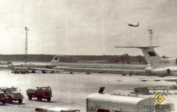 Tupolev Tu-154B-2