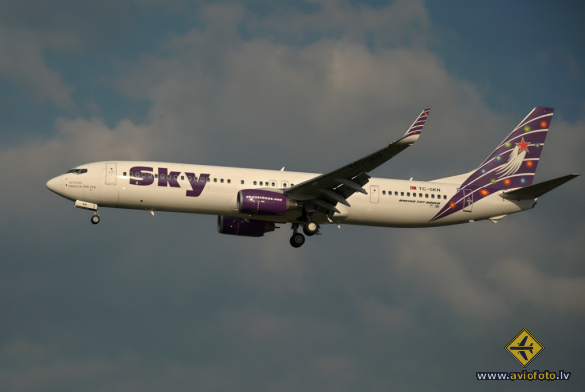 Boeing 737-94X/ER
