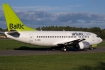 Boeing 737-548