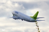 Boeing 737-548