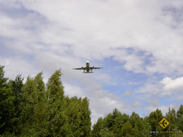 Airbus A320-211