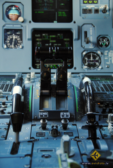 Airbus A320-212