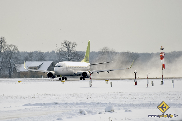 Boeing 737-33V