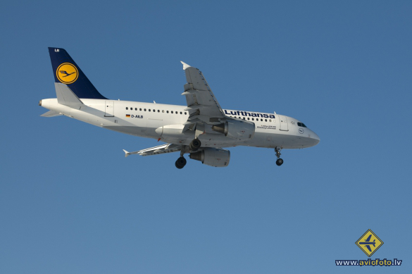 Airbus A319-114