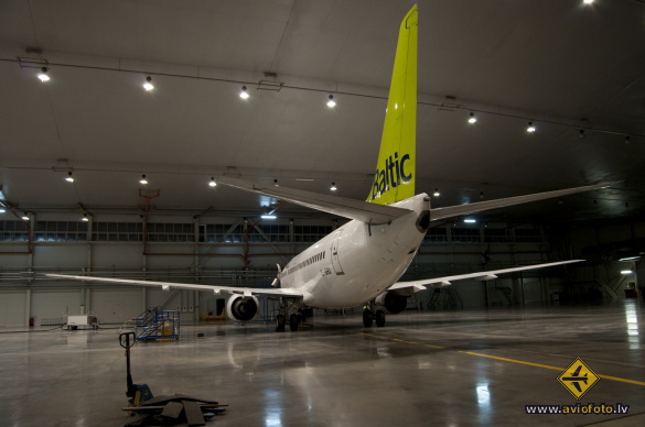 Boeing 737-522