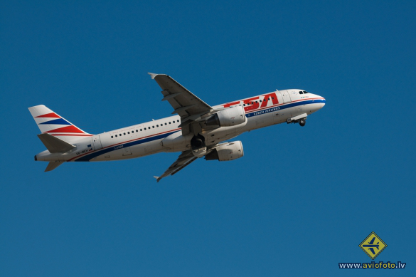 Airbus A320-214