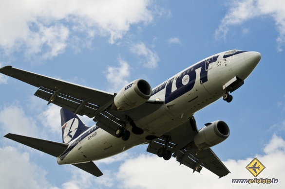 Boeing 737-55D