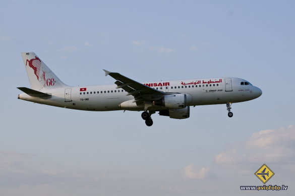 Airbus A320-211