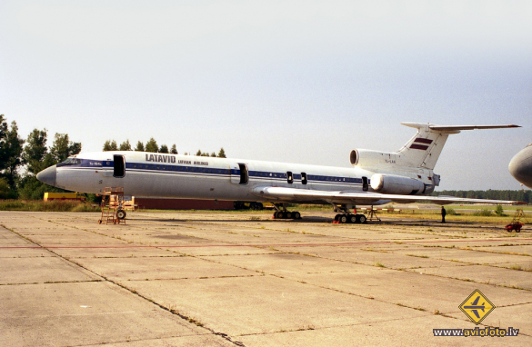 Tupolev Tu-154B
