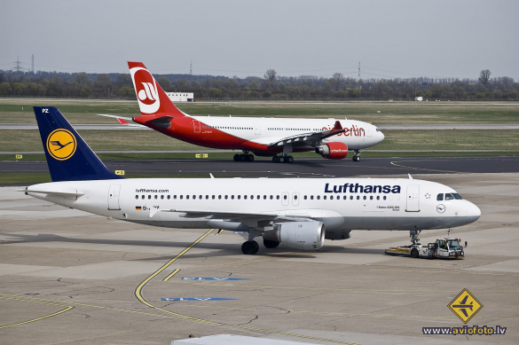 Airbus A320-211