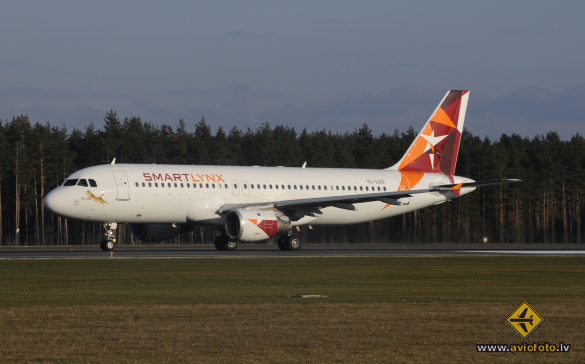 Airbus A320-211