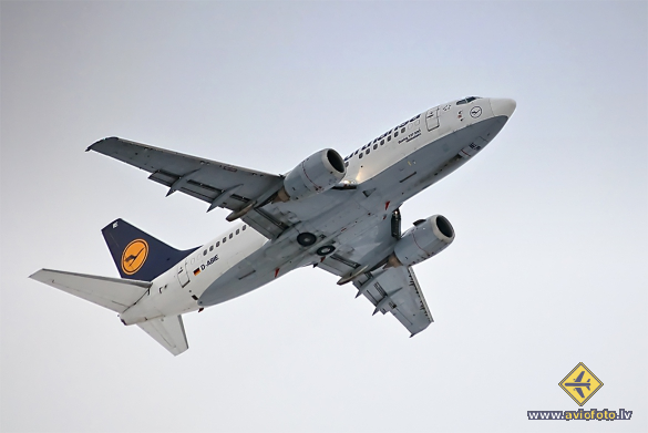 Boeing 737-530