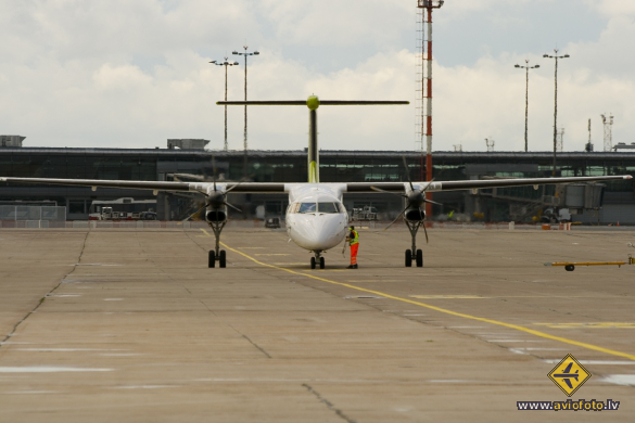 Bombardier DHC-8-402 Q400