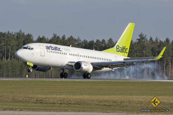 Boeing 737-33A