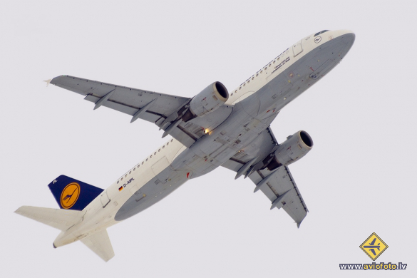 Airbus A320-211