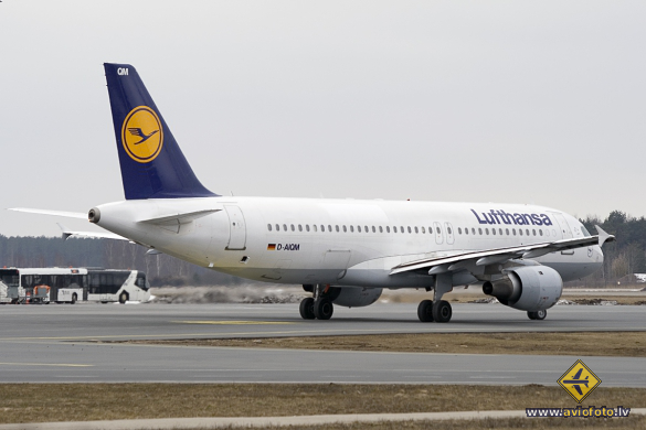 Airbus A320-211