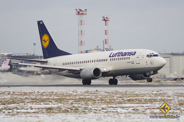 Boeing 737-330