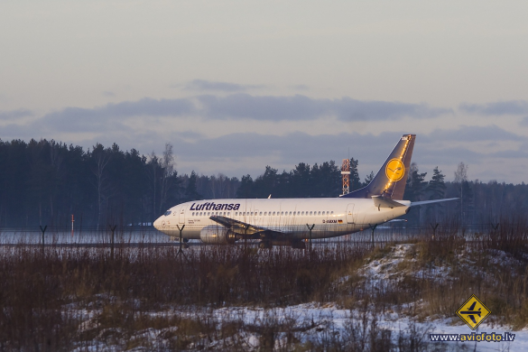Boeing 737-330
