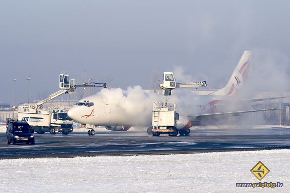 Boeing 737-45D