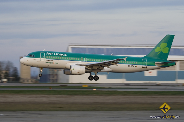 Airbus A320-214