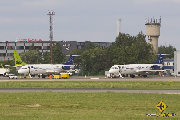 Fokker 100 (F-28-0100)
