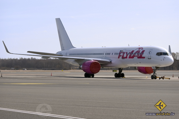 Boeing 757-29J