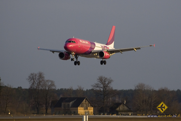 Airbus A320-232