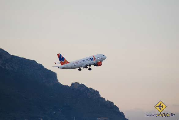 Airbus A319-113