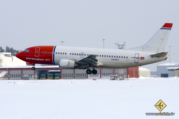 Boeing 737-3Y5