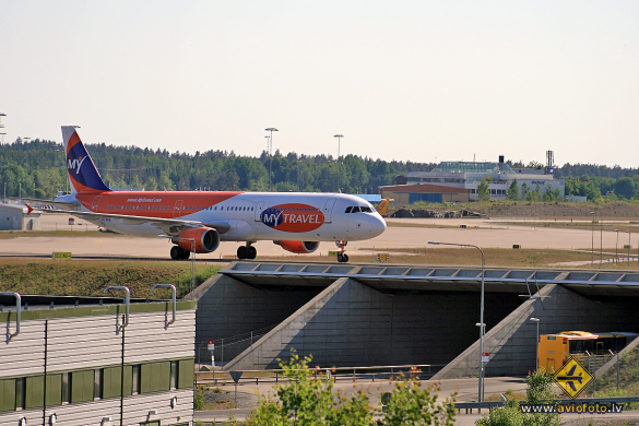 Airbus A321-211