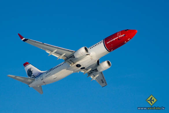 Boeing 737-86N
