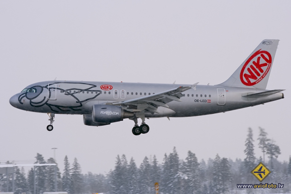 Airbus A319-112