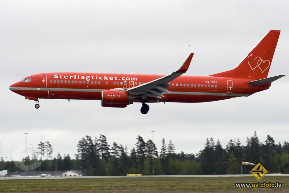 Boeing 737-86Q