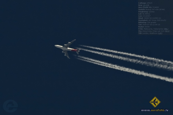Boeing 747-438