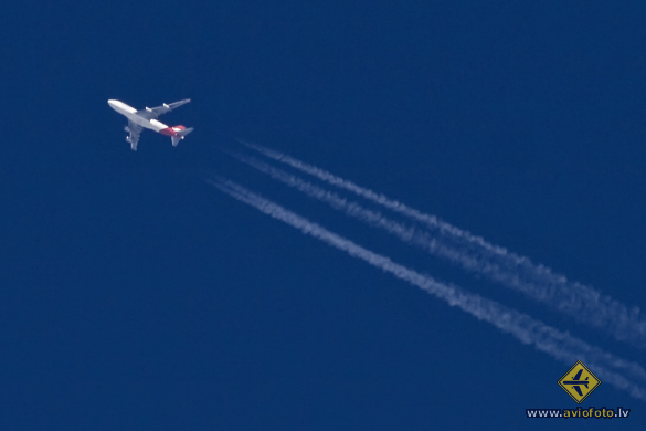 Boeing 747-438