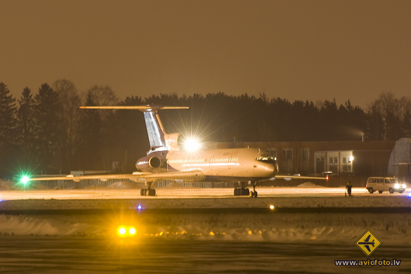 Tupolev Tu-154B-2