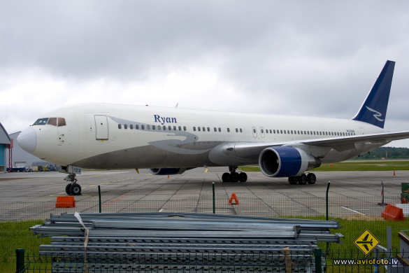 Boeing 767-332