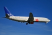 Boeing 737-883
