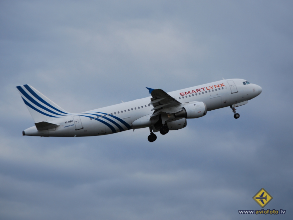 Airbus A320-211