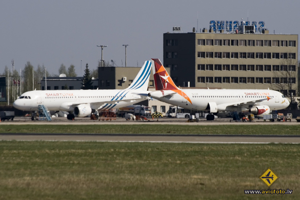 Airbus A320-211