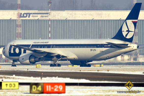 Boeing 767-35D/ER