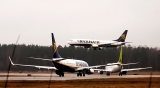 Boeing 737-8AS