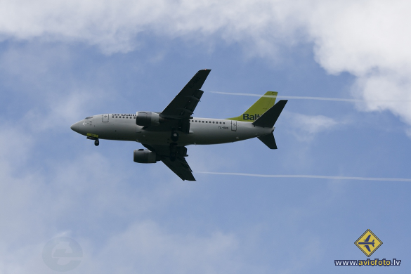 Boeing 737-522